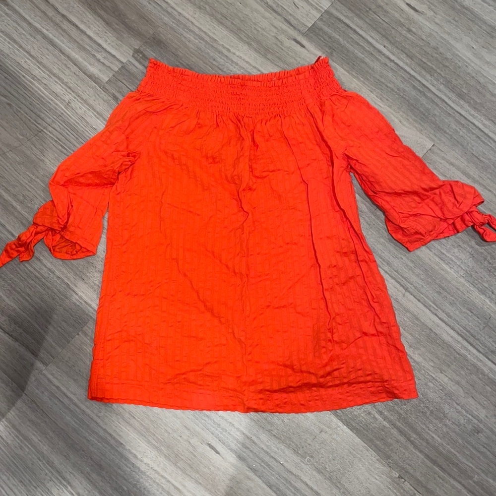 Orange top